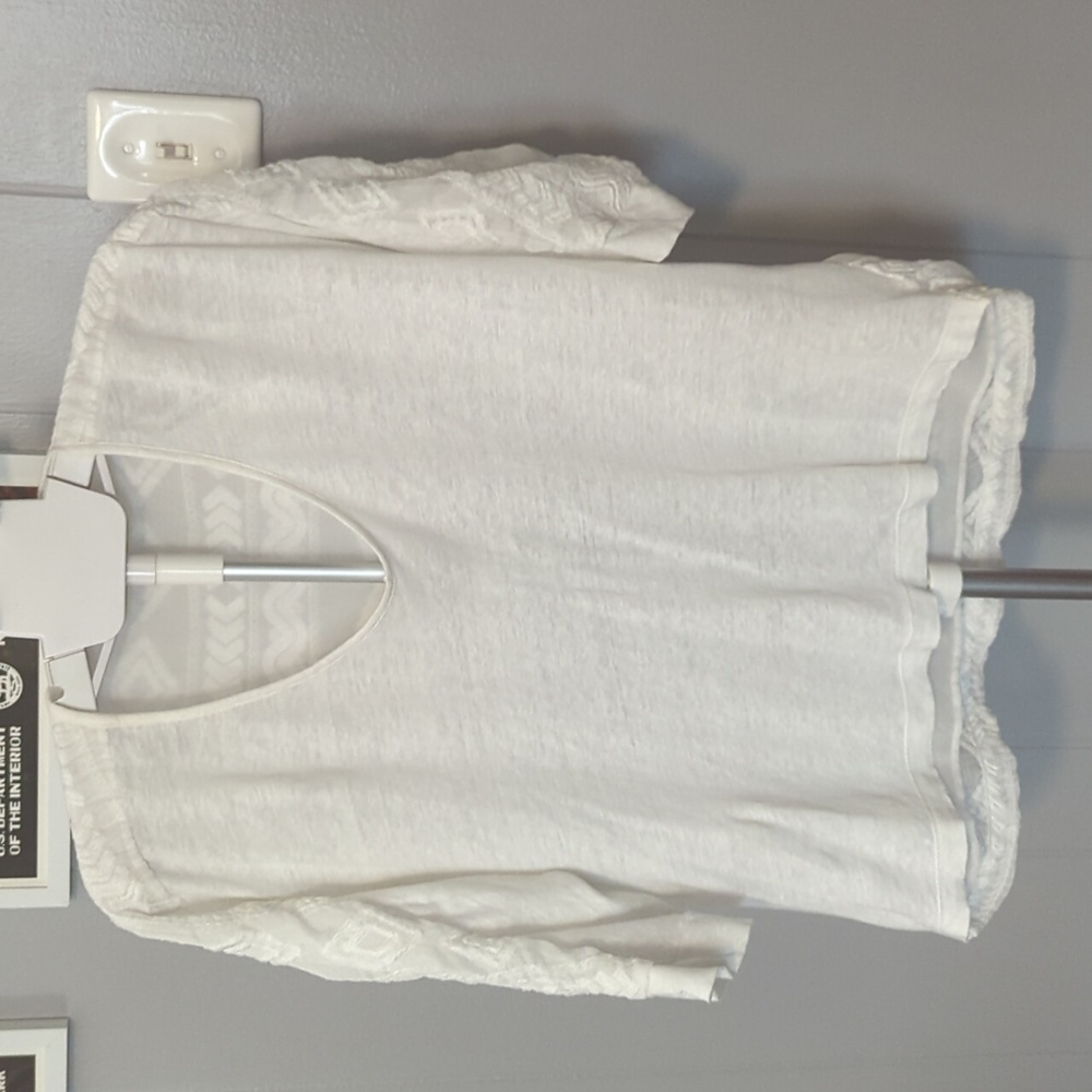 White cabi top